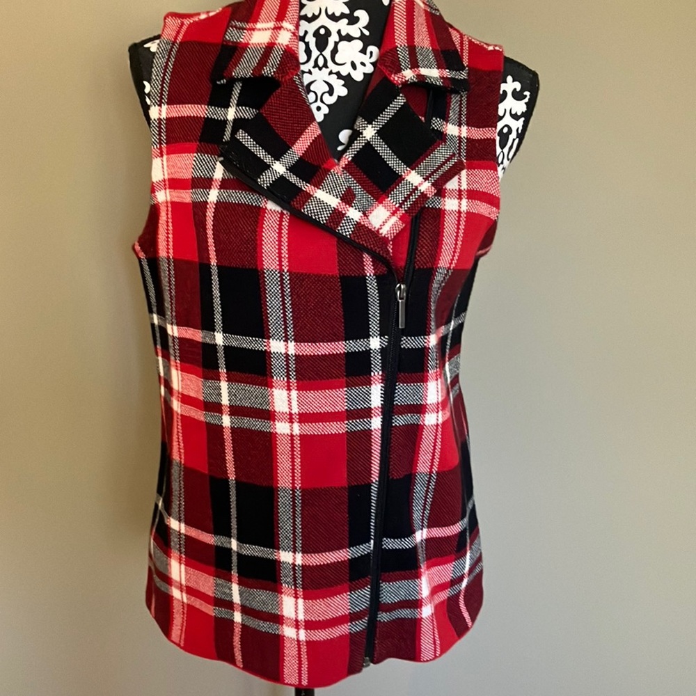 Chaps medium plaid cotton zippered front vest